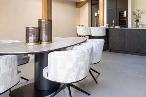 RICHMOND stół jadalniany RITZ 220 brązowy