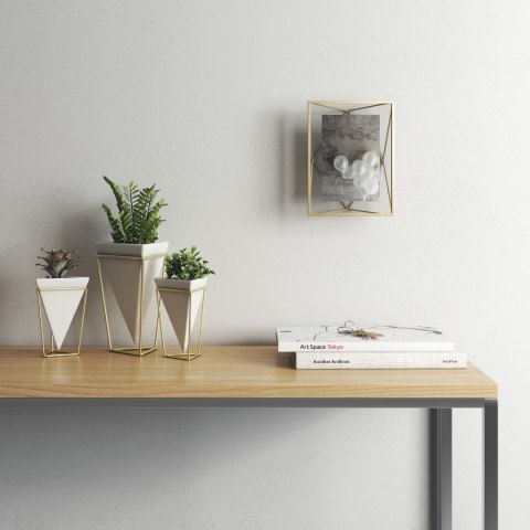 UMBRA ramka na zdjęcia PRISMA 10x15 cm - złota UMBRA ramka na zdjęcia PRISMA 10x15 cm - złota