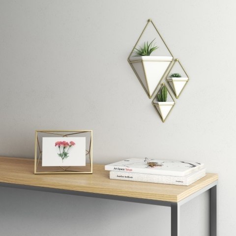 UMBRA ramka na zdjęcia PRISMA 10x15 cm - złota UMBRA ramka na zdjęcia PRISMA 10x15 cm - złota