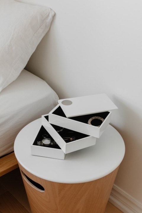 UMBRA organizer na biżuterię SPINDLE UMBRA organizer na biżuterię SPINDLE