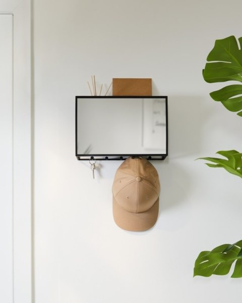 UMBRA organizer ścienny z lustrem CUBIKO czarny UMBRA organizer ścienny z lustrem CUBIKO czarny