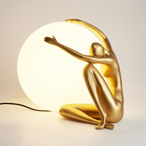 Lampa stołowa WOMAN-1 złota 47 cm Lampa stołowa WOMAN-1 złota 47 cm